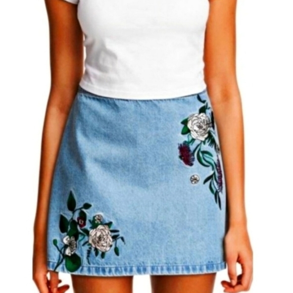 H&M Dresses & Skirts - H&M Coachella Collection Mini